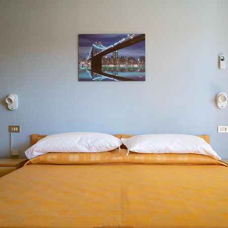 Hotel Quattropalme Tortoreto ภายนอก รูปภาพ