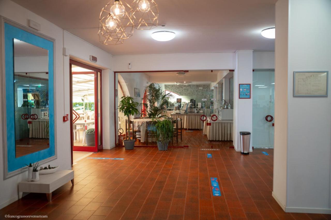 Hotel Quattropalme Tortoreto ภายนอก รูปภาพ